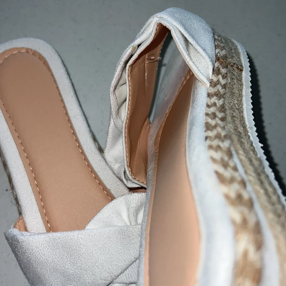 NWOT Cute Espadrilles Slides size 9 - Picture 5 of 6